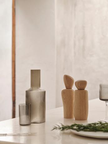 Cairn | Salt- eller Peberkværn i Eg Ø 60 mm x H 210 mm ferm LIVING FL-1104269400 FINICC