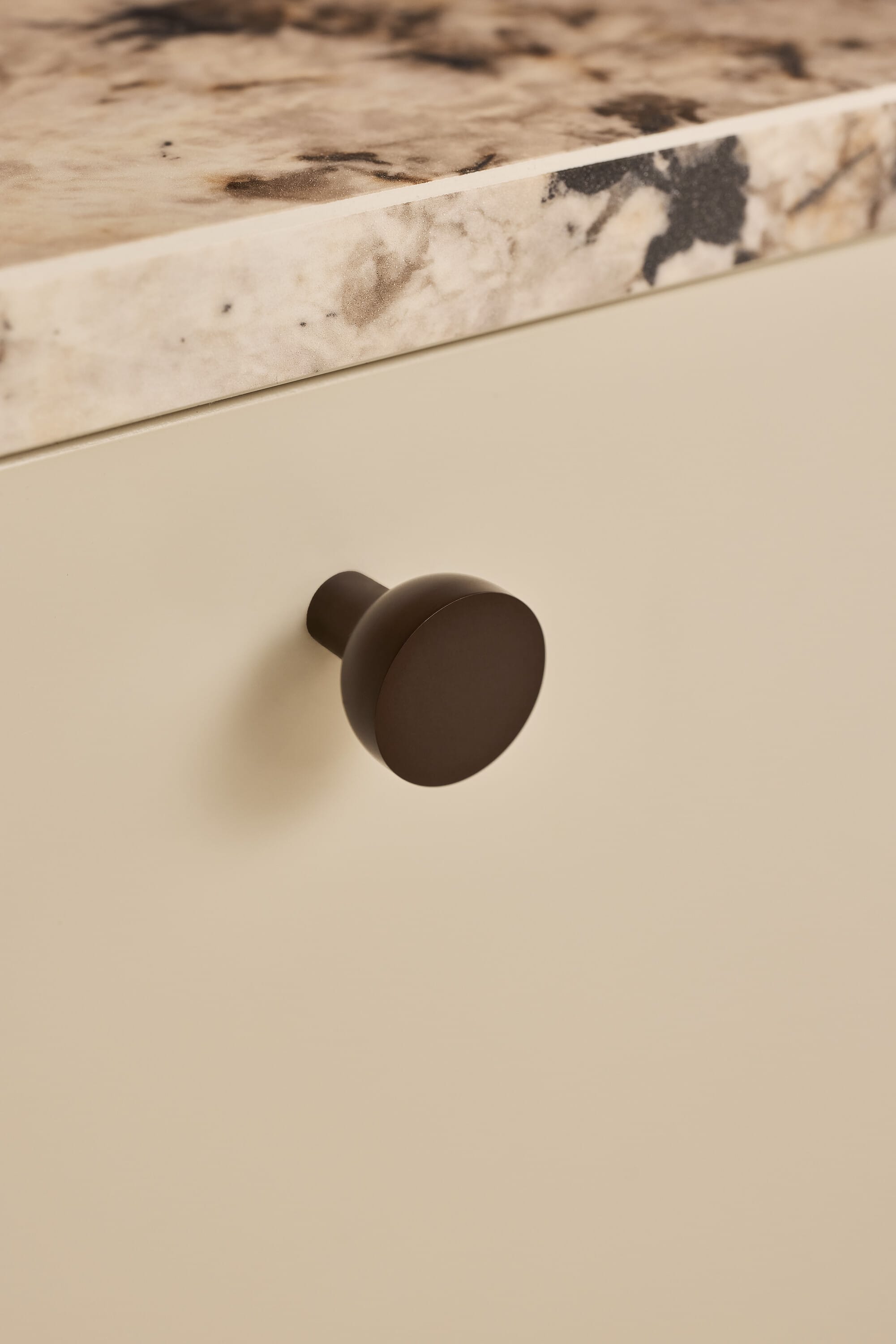 Copenhagen | Knop i Bruneret Messing med Lak Ø 25 mm x D 25 mm Beslag Design BD-304428-11 FINICC