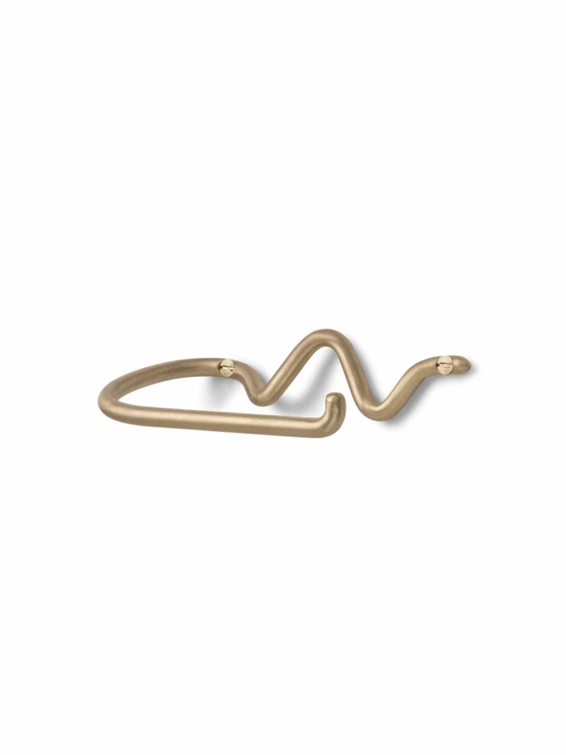 Curvature | Toiletrulleholder i Massiv Børstet Messing med Lak Ferm Living FL-1104263287 FINICC