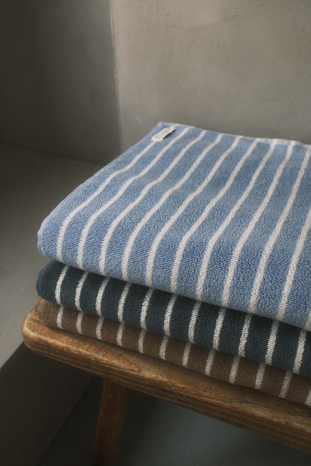 Lino | Håndklæde i Ocean Blue MOUD home FINICC