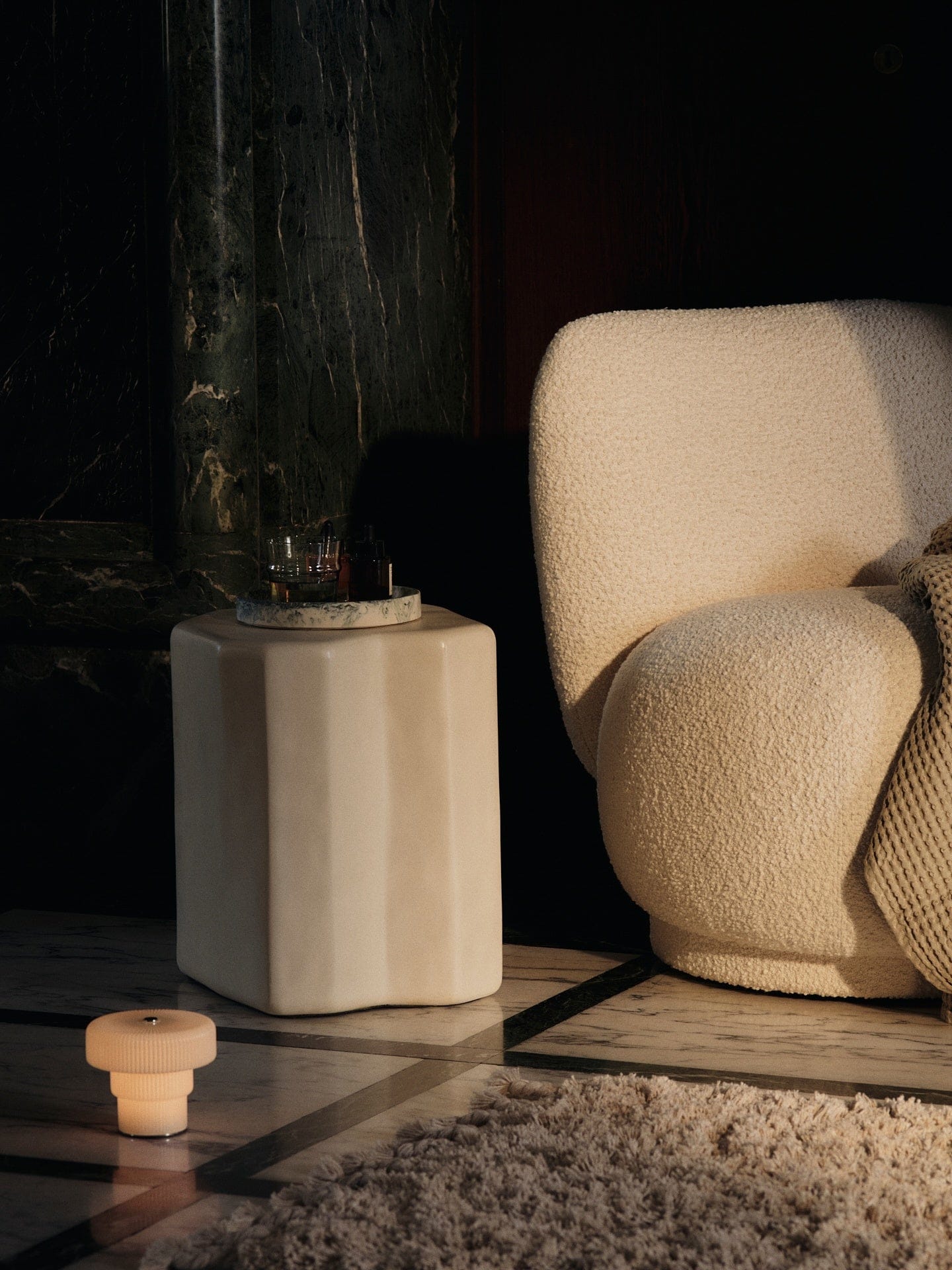 Ripple | Bordlampe i Hvid ferm LIVING 1104272107 FINICC