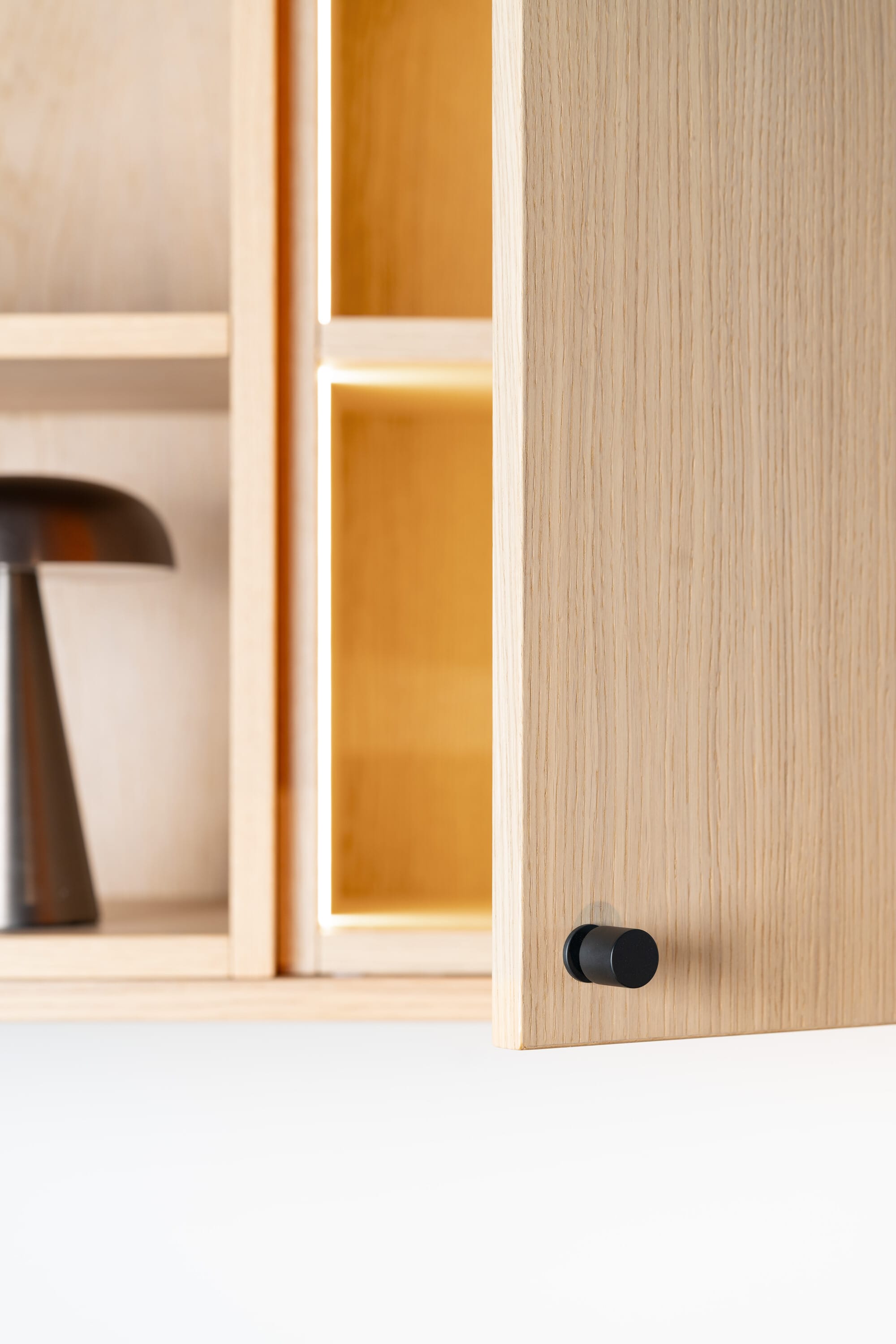 Solo | Knop i Mat Sort Ø 21 mm x D 30 mm Beslag Design BD-343538-11 FINICC