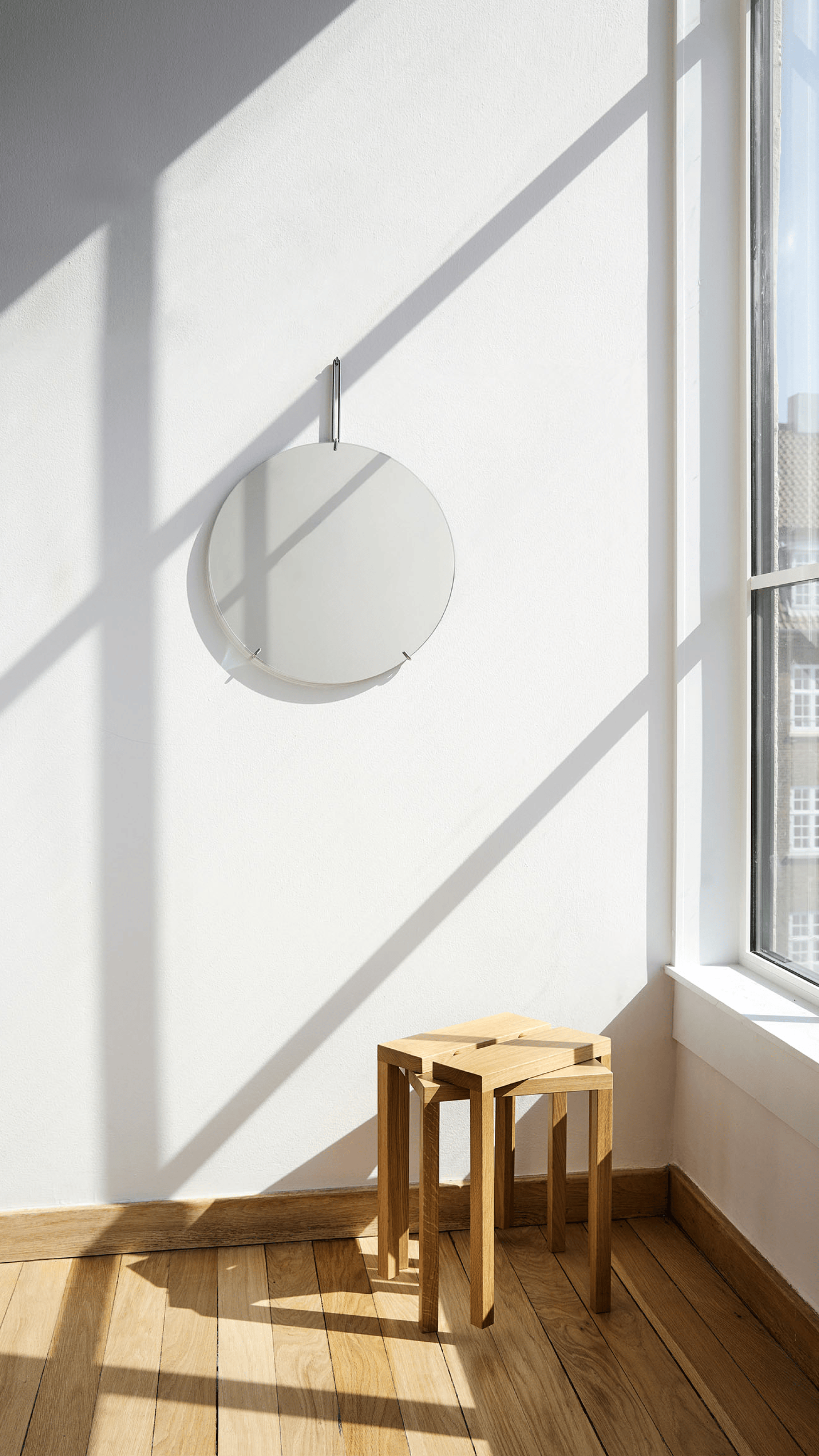 Wall Mirror | Spejl i Stål Moebe FINICC