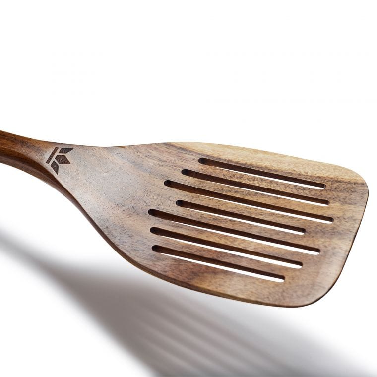Wooden | Palet i Akacie - Stor model med huller Dutchdeluxes DD-WUA-SK-SPA-XL FINICC