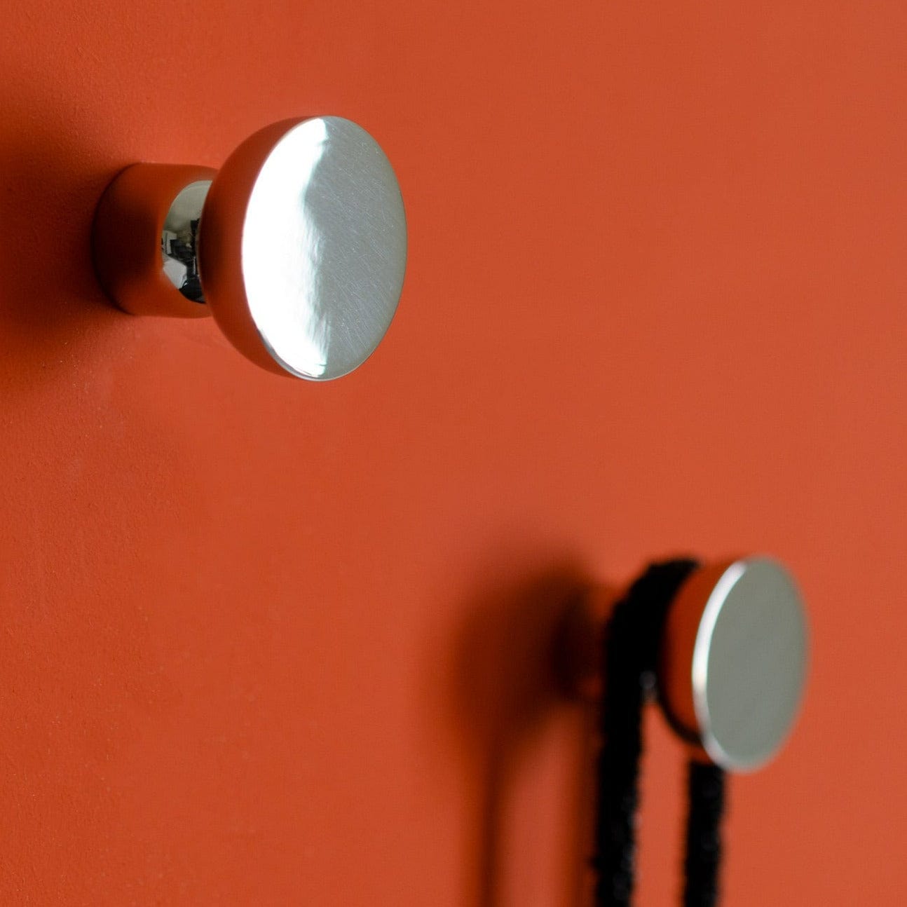 Kokeshi 3032 | Knop/Knage i Poleret Rustfrit Stål Ø 30 mm x D 32 mm BB Sweden BB-KN52R FINICC