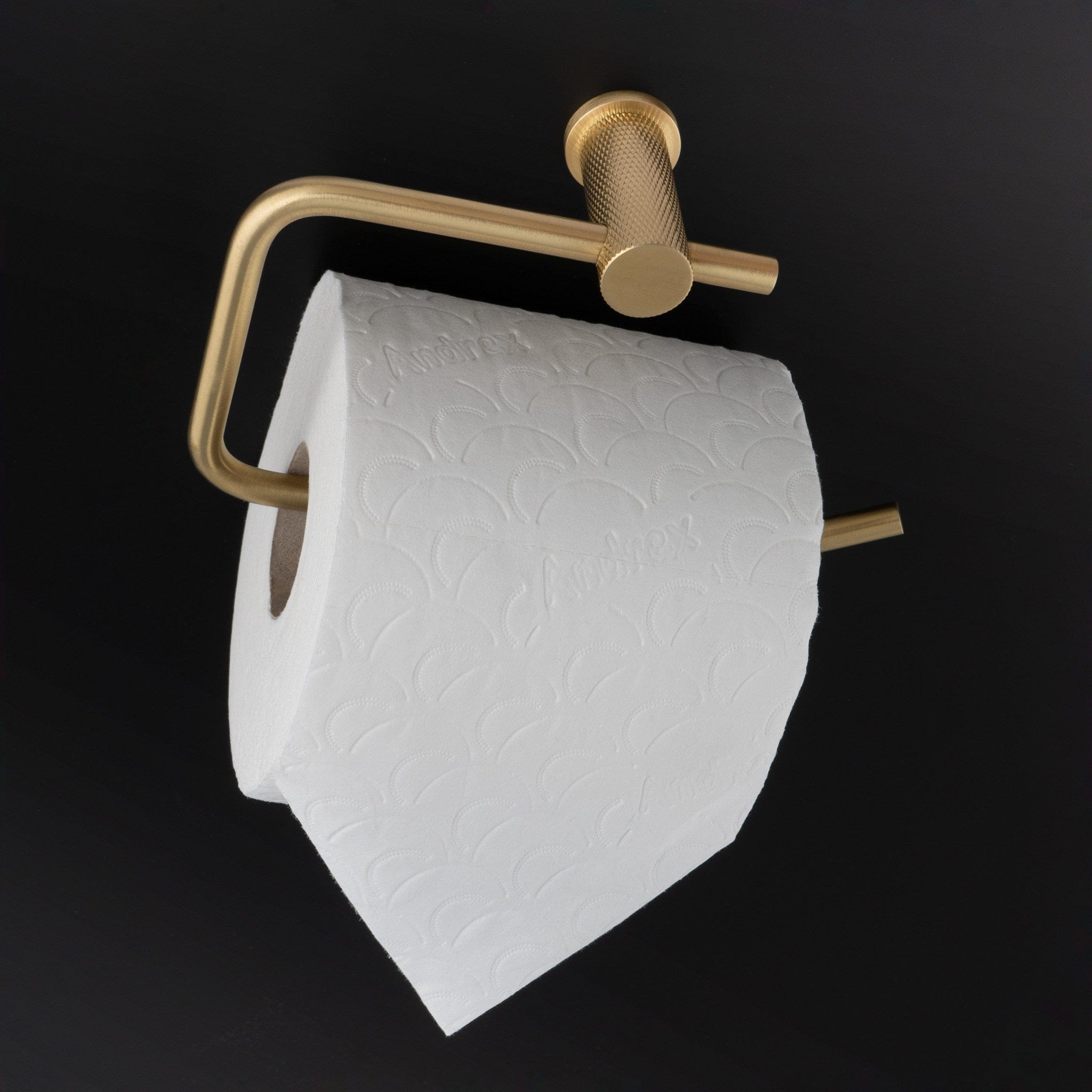 Brunel Cross | Toiletrulleholder i Børstet Messing med Lak Alexander & Wilks AW450SBPVD FINICC