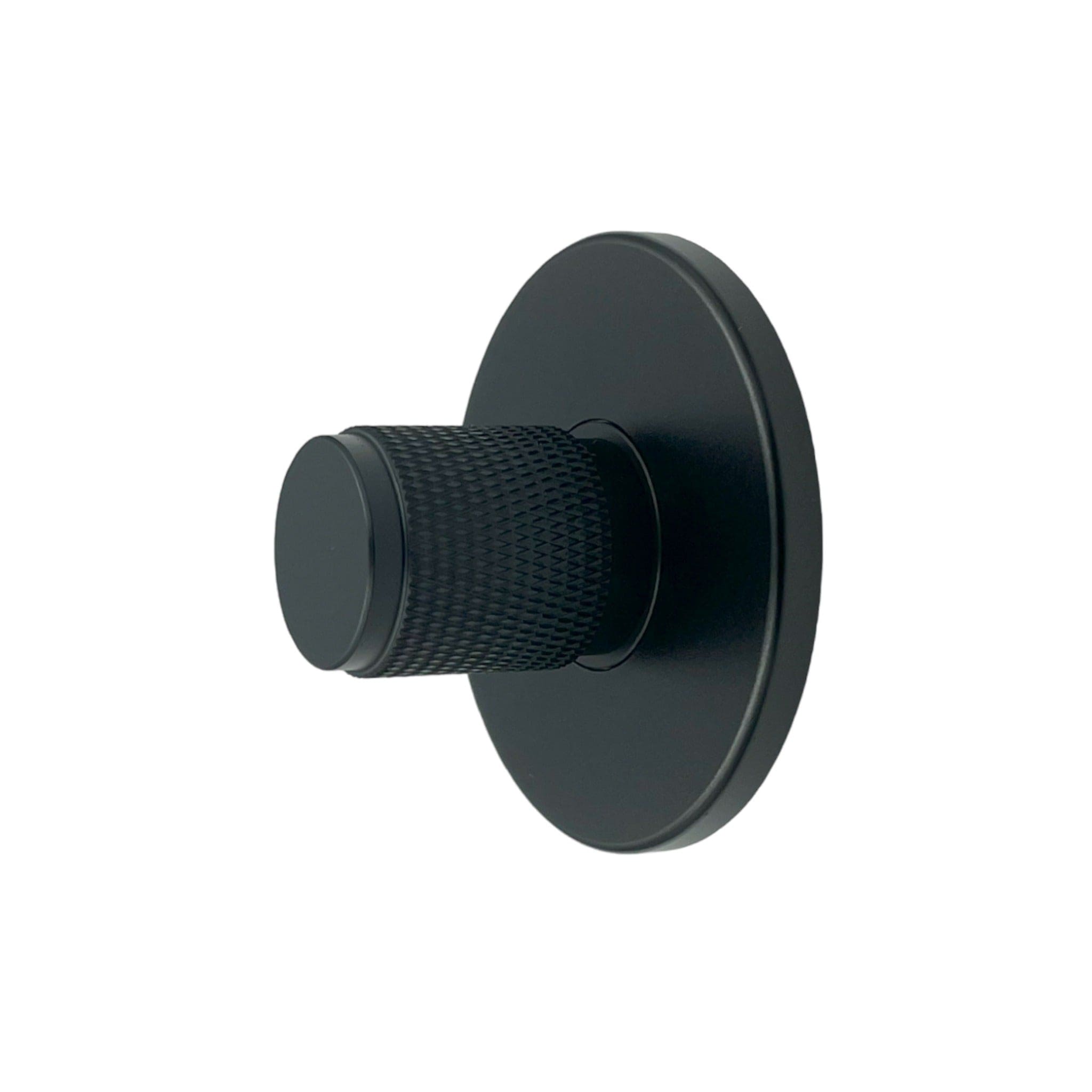 Cross | Toiletlås i Sort Ø 51 mm (C/C: 27 mm) Buster + Punch BP-SW-TT-27-BL-A FINICC