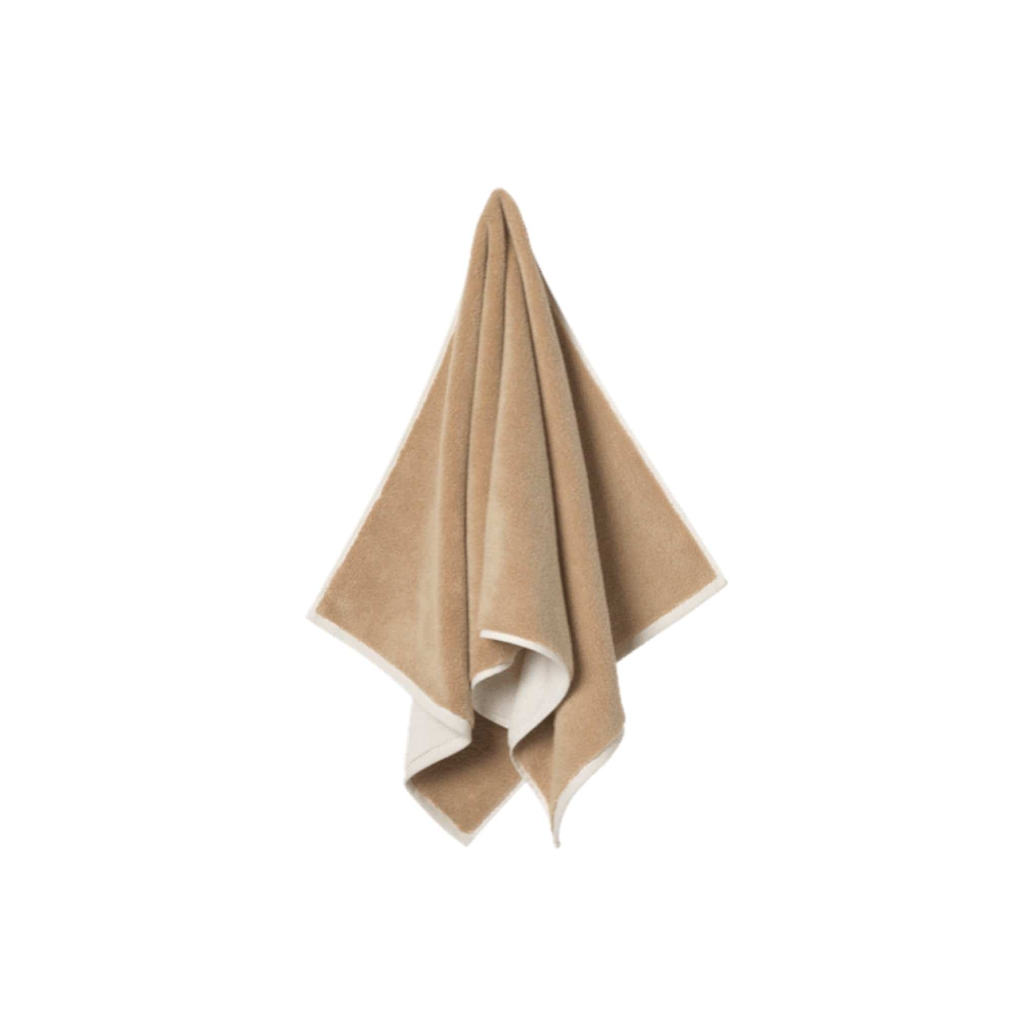 Ekko | Håndklæde i Cashmere/Off-white Ferm Living FINICC