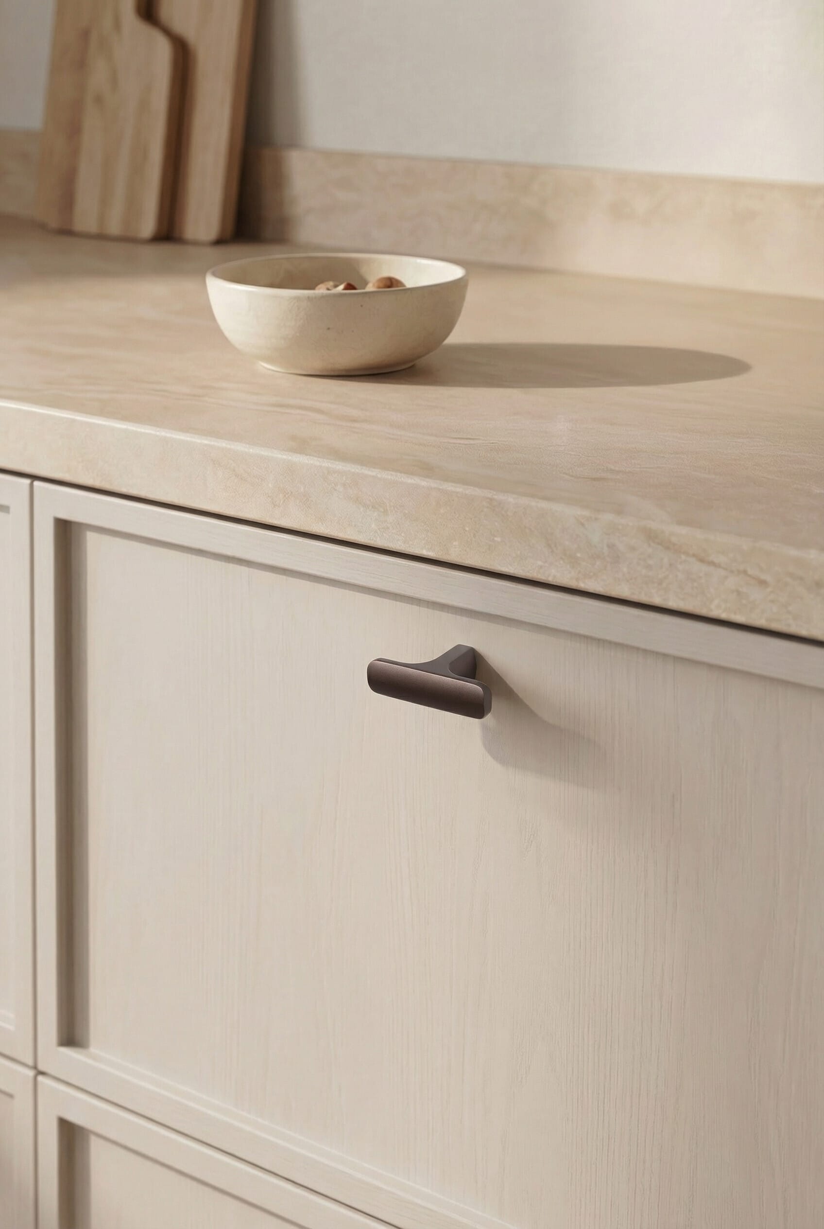 Ethel | Greb i Bronze finish Beslag Design FINICC