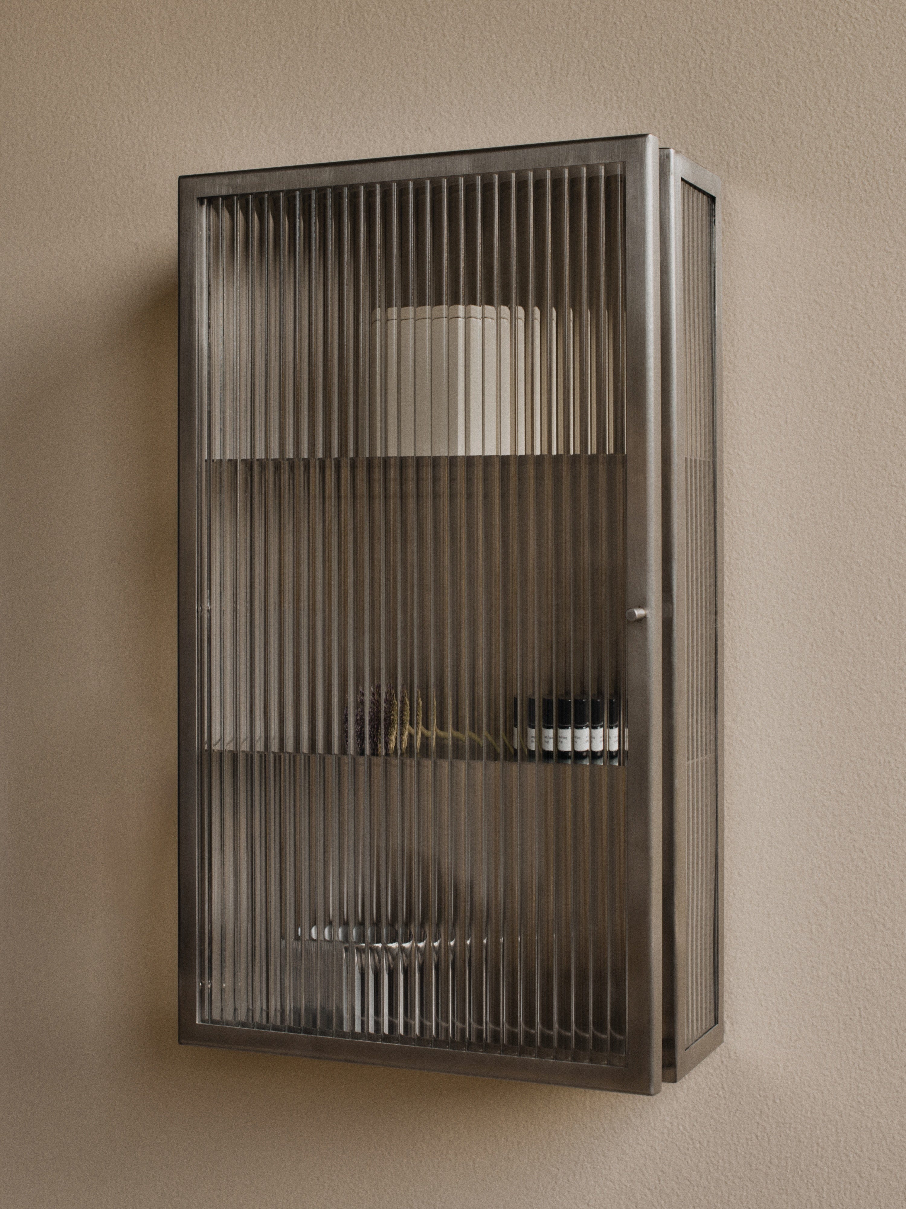 Haze Wall Cabinet | Vægskab i Børstet Rustfrit Stål ferm LIVING 1104272055 FINICC