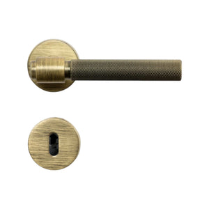 Helix Cross | Dørhåndtag i Antik Bronze