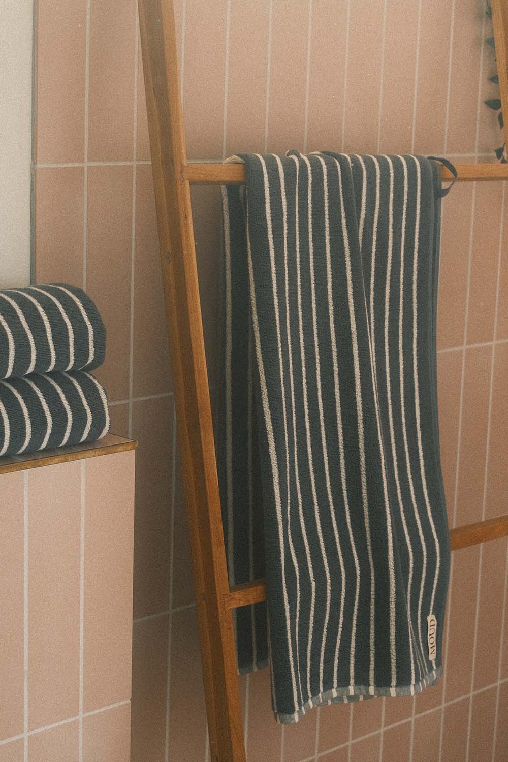 Lino | Håndklæde i Moss Green MOUD home FINICC