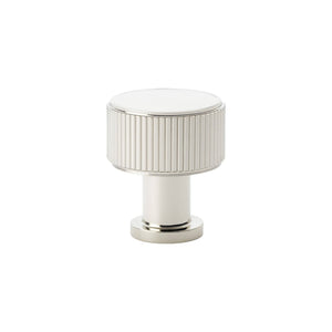 Lucia Reeded | Knop i Blank Nikkel