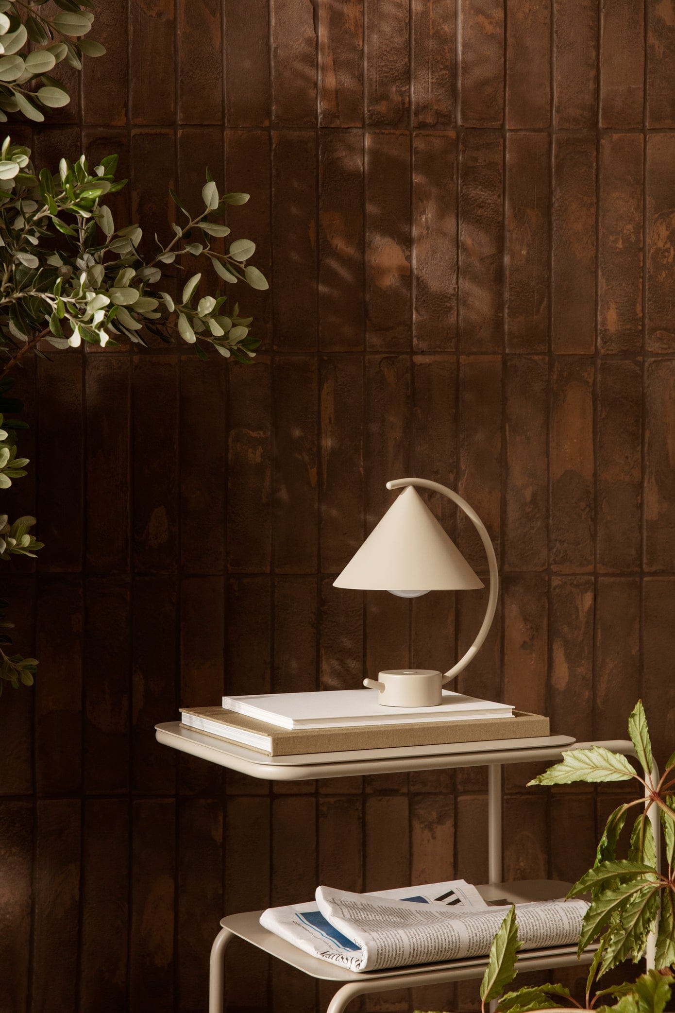 Meridian | Bordlampe i Cashmere ferm LIVING 110174693 FINICC