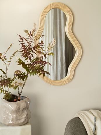 Pond Mirror - Medium | Spejl i Rattan L 72,5 cm x B 40 cm Ferm Living FL-1104270053 FINICC