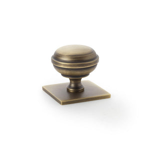 Quantock | Knop i Antik Messing