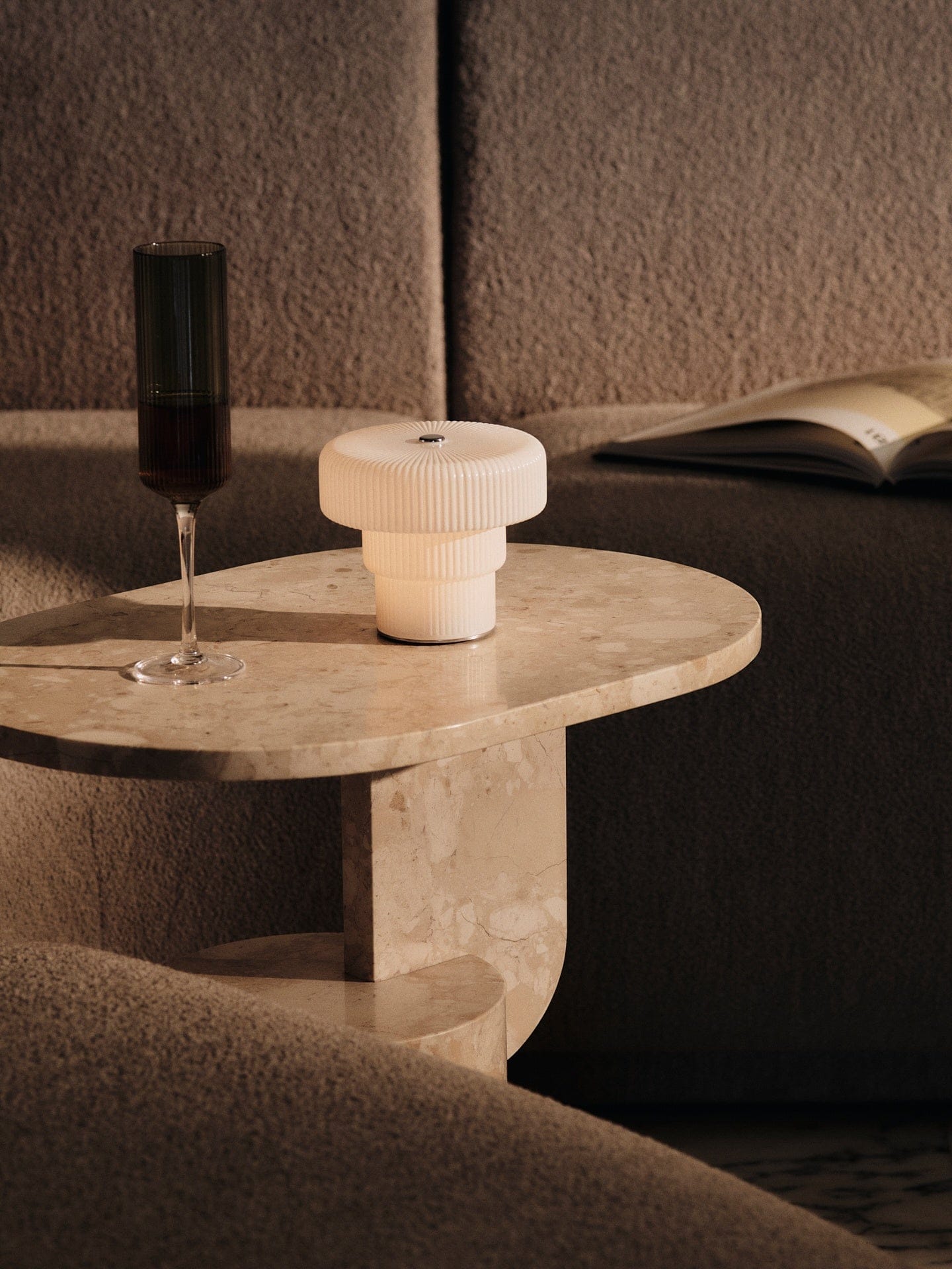Ripple | Bordlampe i Hvid ferm LIVING 1104272107 FINICC