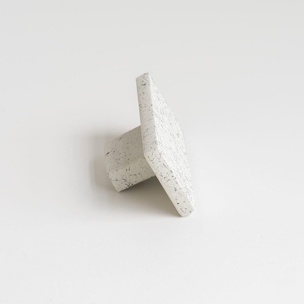 Rocca | Knop i Stone L 62 mm x B 31 mm Beslag Design BD-308485-11 FINICC