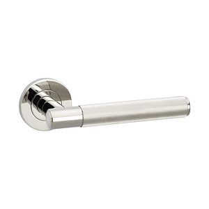 Spitfire Reeded | Dørhåndtag i Blank Nikkel