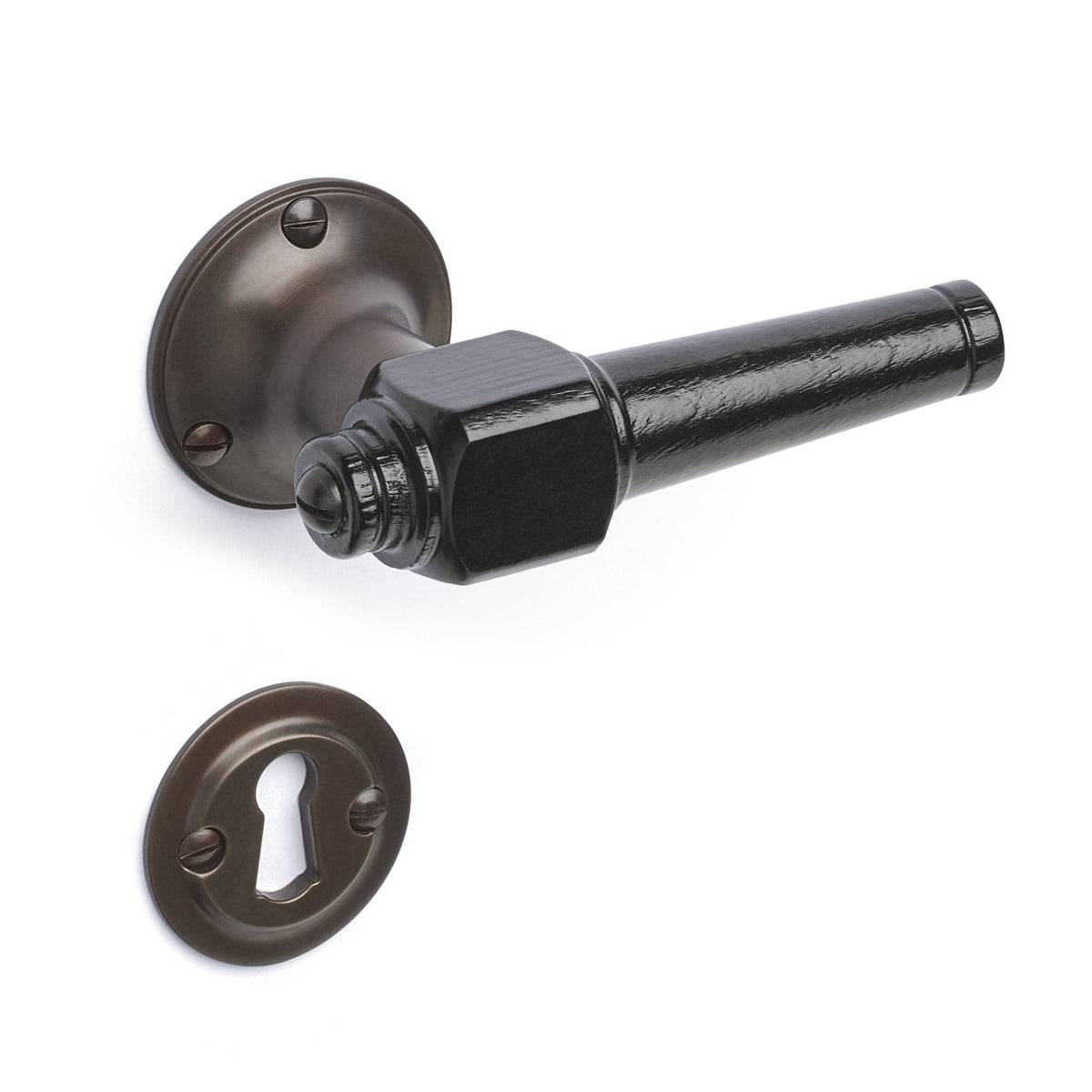 Svanemølle | Dørhåndtag i Sortlakeret træ med klassiske rosetter og nøgleskilte i Bruneret Messing - Ny Model L 111 mm (C/C 30 mm) Sibes SM-SO-1770-BB-2026 FINICC
