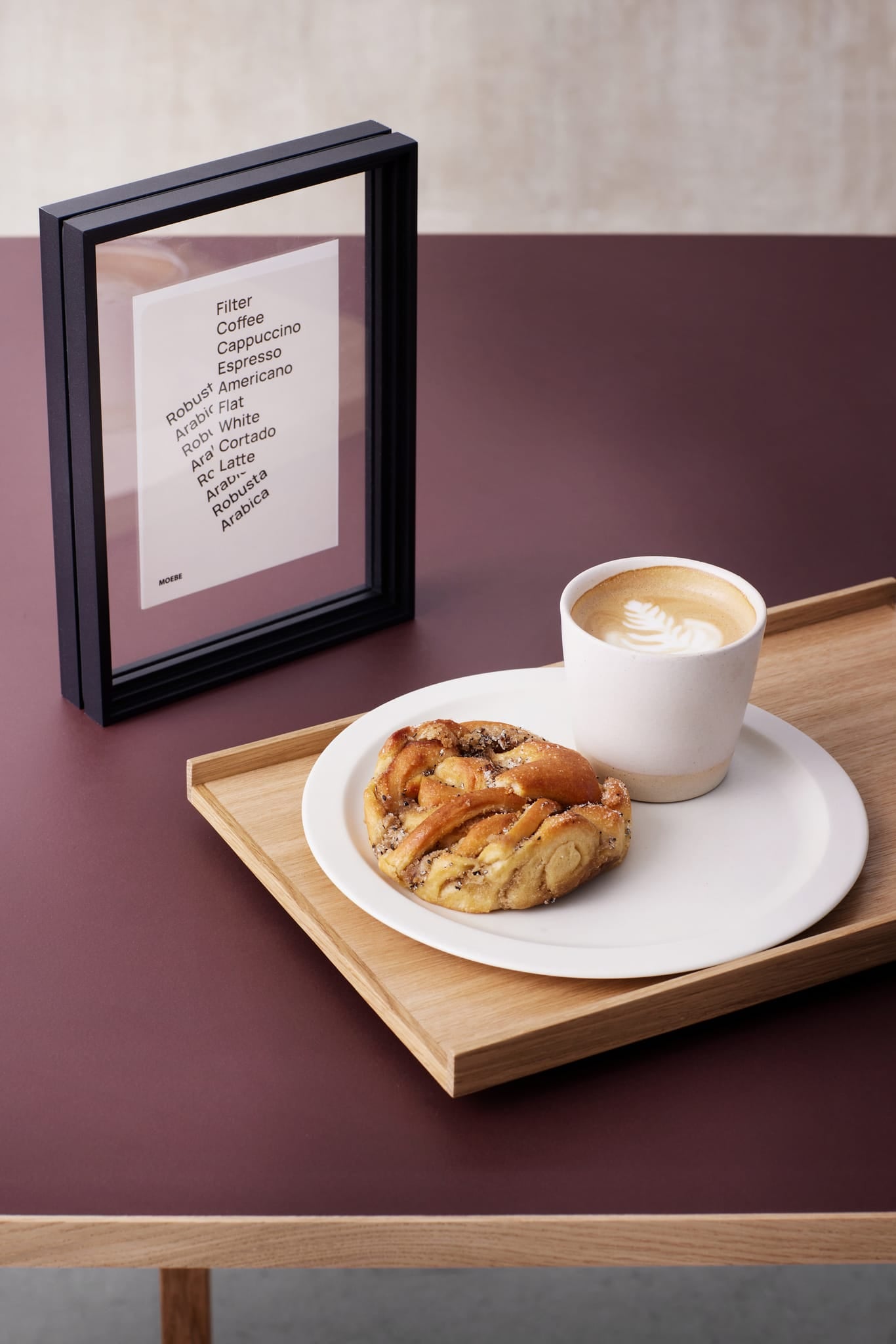Tray Small | Bakke i Eg med Lak L 35 cm x B 23 cm Moebe MB-TRAYOS FINICC