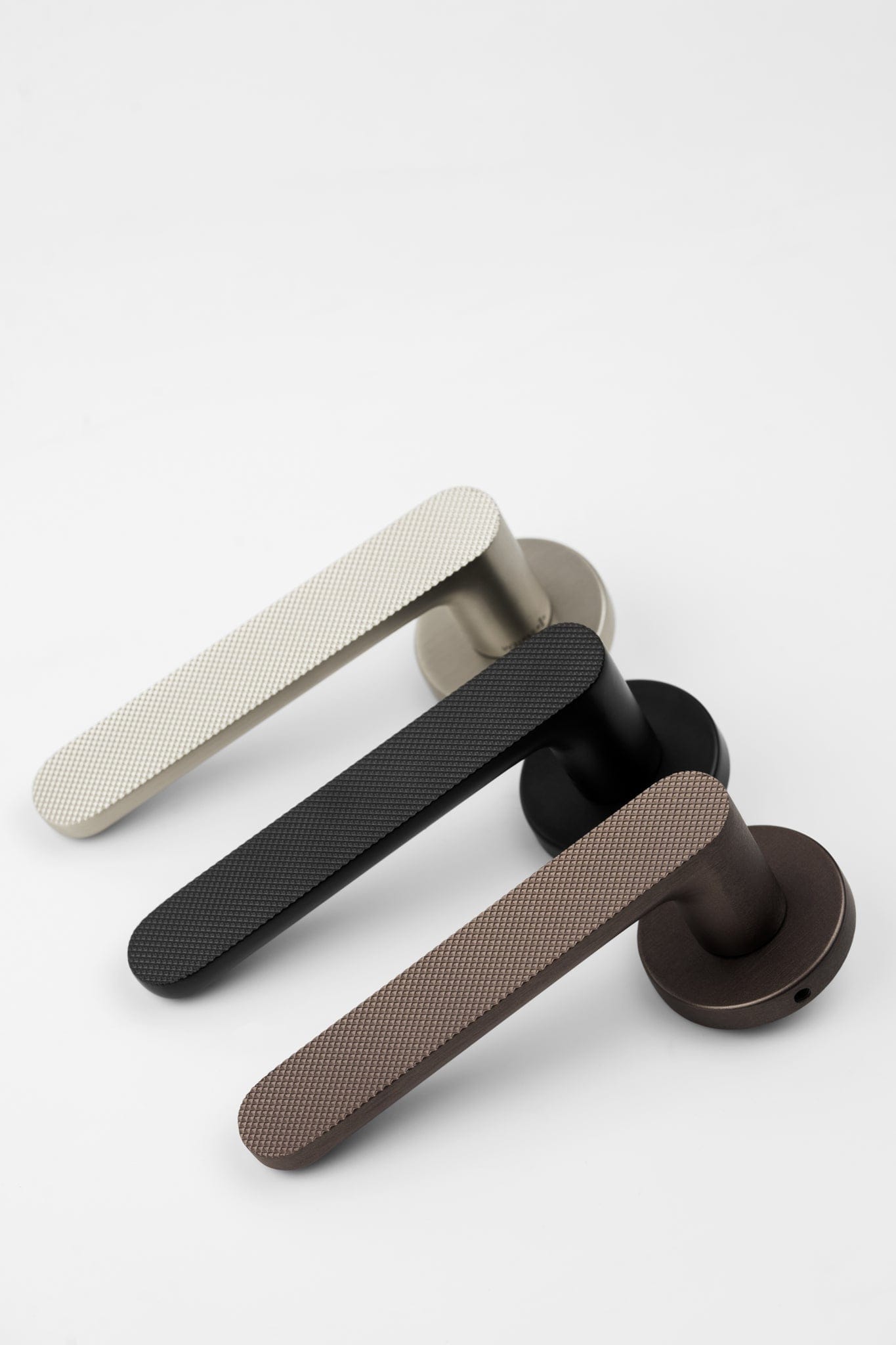 Vibe Grip | Dørhåndtag i Dark Bronze Beslag Design 752037-41 FINICC