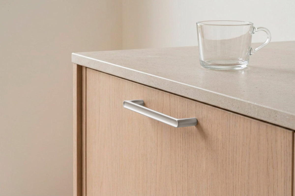 Vibe Soft | Greb i Rustfrit Stål finish Beslag Design FINICC