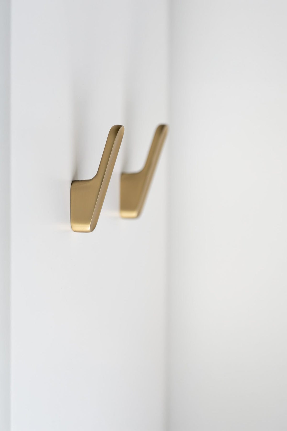 Vibe Soft | Knage i Børstet Guld finish L 19 mm x D 43 mm Beslag Design BD-308472-11 FINICC