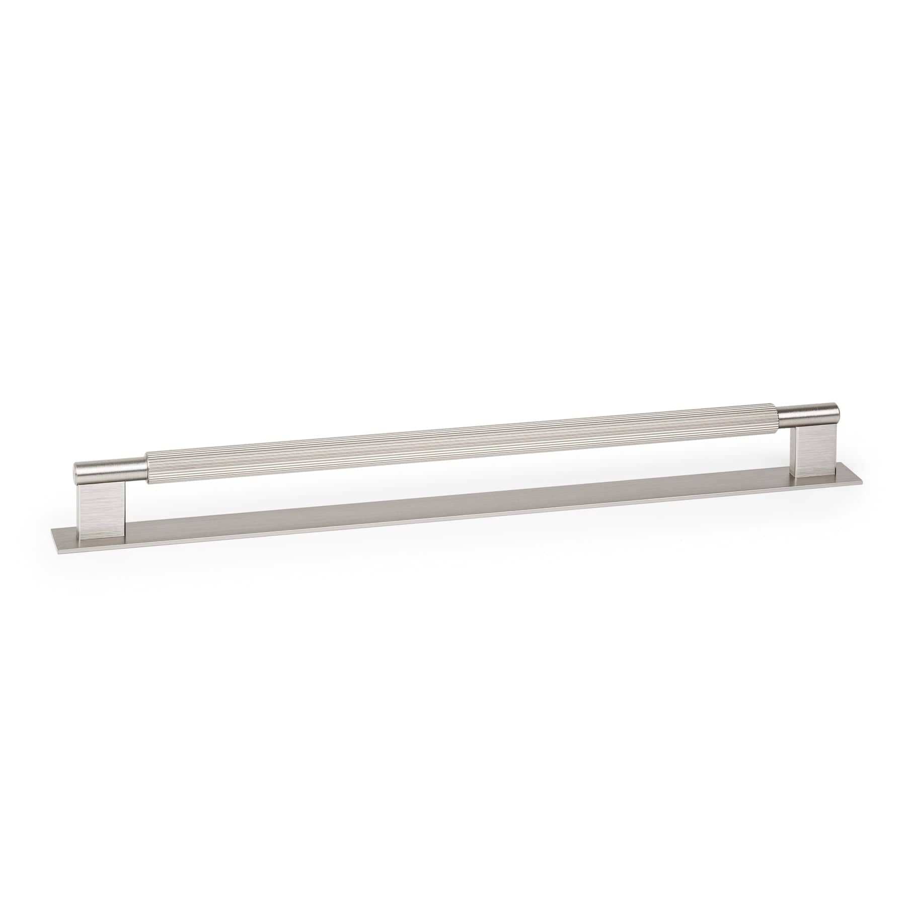 Arpa Back | Greb i Rustfrit Stål Finish med bagplade L 358 mm (C/C: 320 mm) Viefe VF-0588320L24 FINICC
