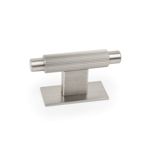 Arpa T Back | Greb/Knop i Rustfrit Stål Finish med bagplade